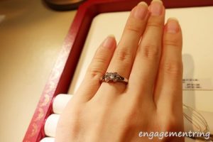 カルティエのバレリーナの婚約指輪