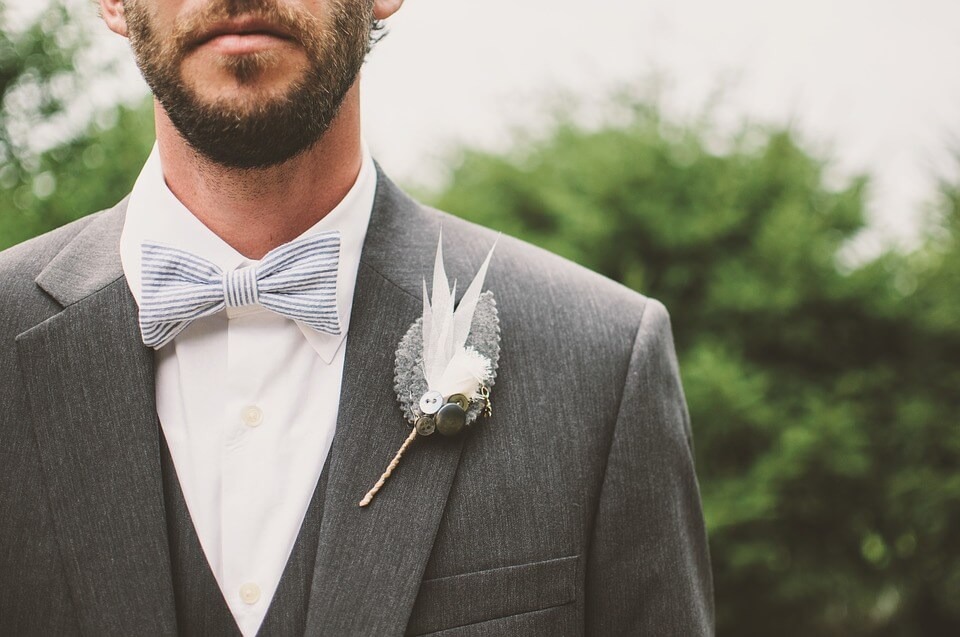 男性のゴールドの結婚指輪